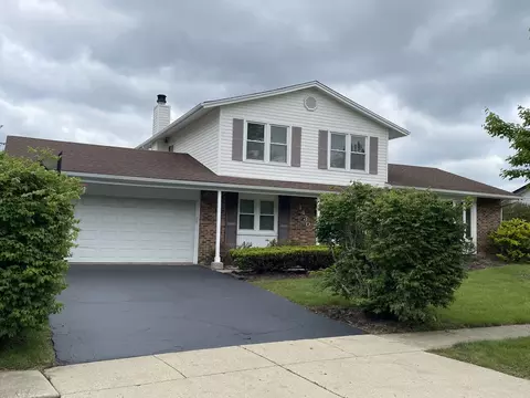 1430 Haise Ln, Elk Grove Village, IL 60007
