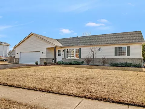 1519 Carol Anne Dr, Morris, IL 60450