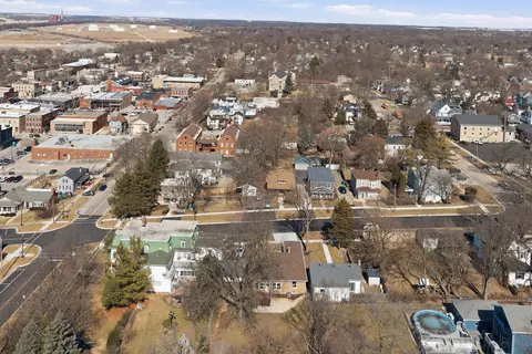 View/Area - 217 E 11th St, Lockport, IL 60441 photo 4 of 5