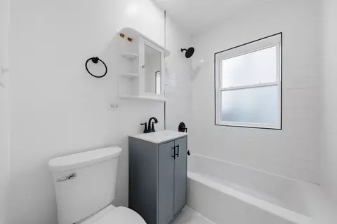 Bath - 217 E 11th St, Lockport, IL 60441 photo 1 of 2