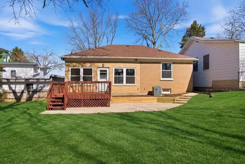 Exterior - 217 E 11th St, Lockport, IL 60441 photo 2 of 5
