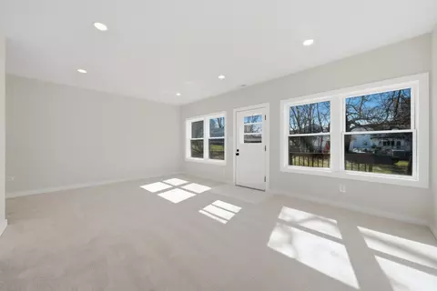 Living - 217 E 11th St, Lockport, IL 60441 photo 7 of 7