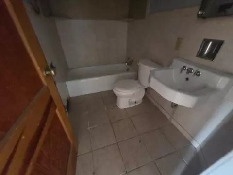 Bath - 311 54th St, Moline, IL 61265 photo 1 of 2