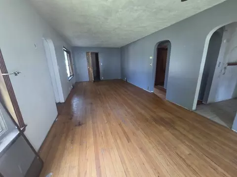 Living - 311 54th St, Moline, IL 61265 photo 2 of 2