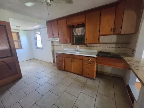 Kitchen - 311 54th St, Moline, IL 61265 photo 1 of 1