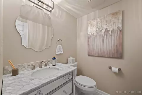 Bath - 292 Shadowbend Dr #292, Wheeling, IL 60090 photo 1 of 3