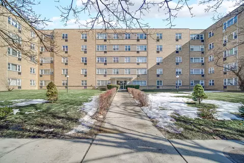 6161 N Hoyne Ave #302, Chicago, IL 60659