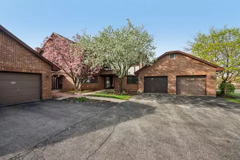 37 Terrace Ln #F, Lake Zurich, IL 60047