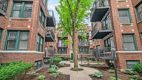 1138 W Pratt Blvd #3S, Chicago, IL 60626