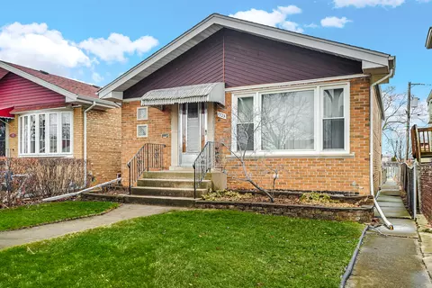 7723 Melvina Ave, Burbank, IL 60459