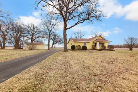 2810 Oxbow Rd, Morris, IL 60450