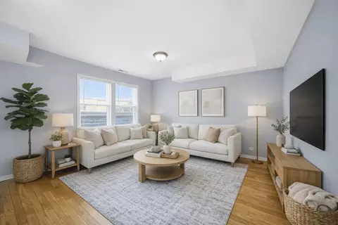 Living - 4752 N Albany Ave #3, Chicago, IL 60625 photo 1 of 1
