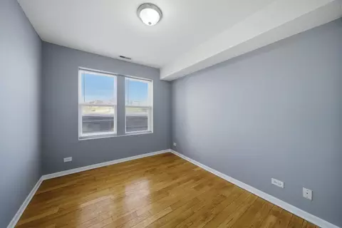 Other - 4752 N Albany Ave #3, Chicago, IL 60625 photo 2 of 3
