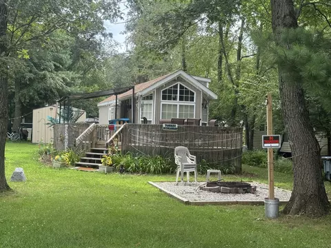 10 266267 Woodhaven Lks, Sublette, IL 61367