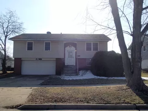 413 Lacy Ave, Streamwood, IL 60107