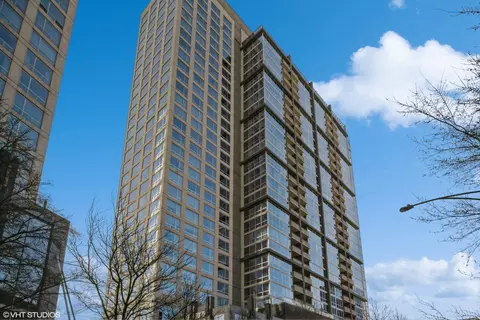 1901 S Calumet Ave #2104, Chicago, IL 60616