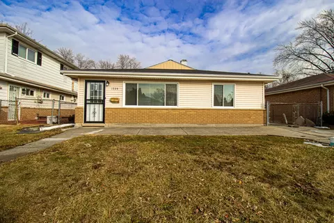 1335 Mackinaw Ave, Calumet City, IL 60409