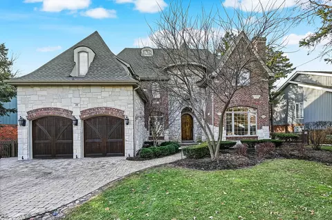 24 E 57th St, Hinsdale, IL 60521