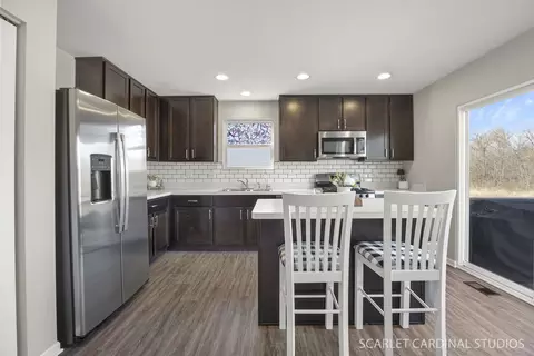 Kitchen - 1911 Pauline Pl, Plano, IL 60545 photo 2 of 4