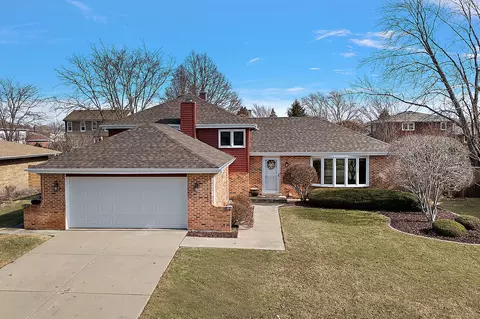 15223 Royal Foxhunt Rd, Orland Park, IL 60462