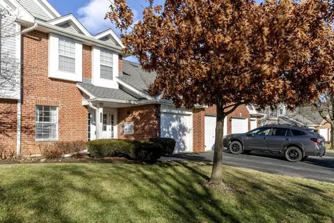 1408 W Crane St #5, Arlington Heights, IL 60004