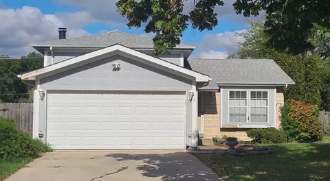 10 Wedgewood Rd, Matteson, IL 60443