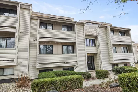2103 Melrose Dr #A, Champaign, IL 61820