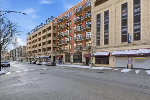1301 W Madison St #613, Chicago, IL 60607