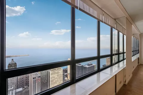 180 E Pearson St #4202, Chicago, IL 60611 photo 9