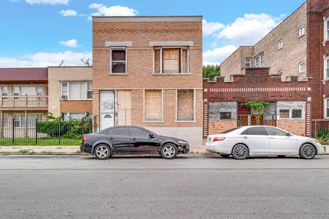 3024 E Cheltenham Pl, Chicago, IL 60649