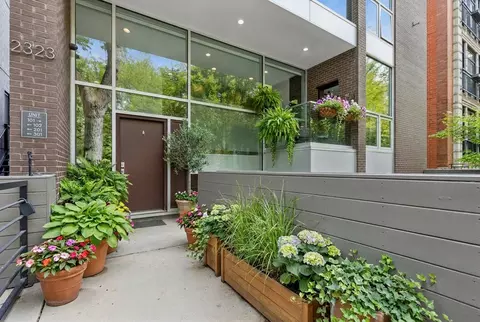 2323 N Leavitt St #101, Chicago, IL 60647