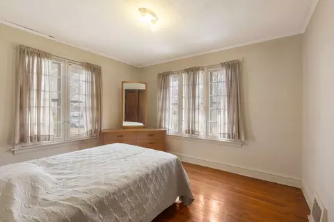 Bedroom - 556 Orchard Ct, Des Plaines, IL 60016 photo 1 of 3