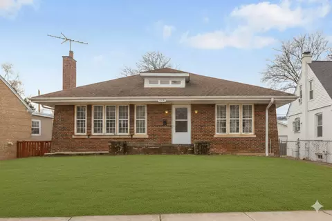 556 Orchard Ct, Des Plaines, IL 60016