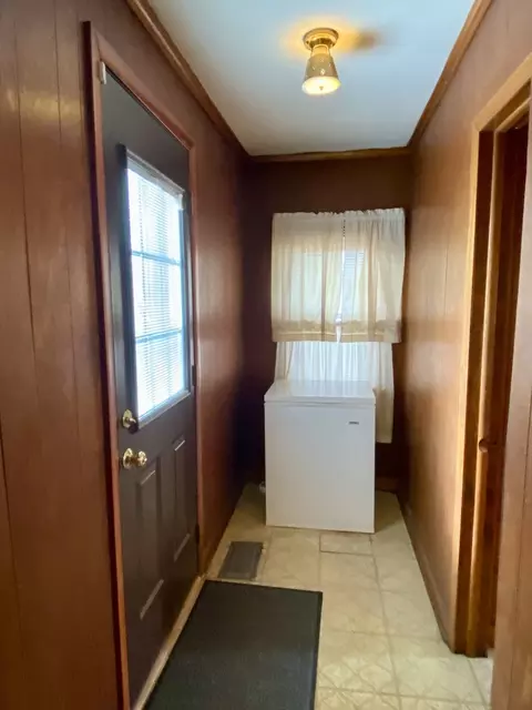 Entry Way - 556 Orchard Ct, Des Plaines, IL 60016 photo 1 of 1