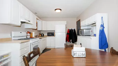 113 N 2nd St, Mclean, IL 61754 photo 12