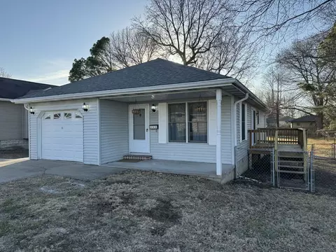 908 N Johnson St, Marion, IL 62959