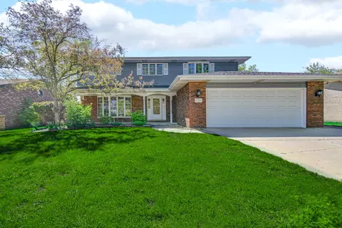 18354 De Jong Ln, Lansing, IL 60438