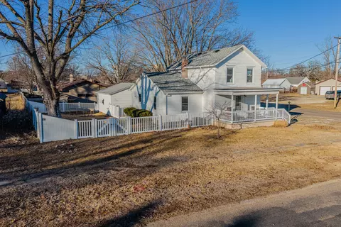 220 E 2nd St, Wyanet, IL 61379