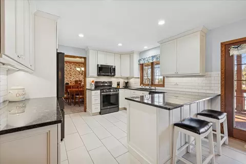 Kitchen - 1805 Brixham Ln, Johnsburg, IL 60051 photo 2 of 4