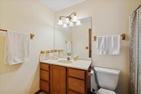 Bath - 1805 Brixham Ln, Johnsburg, IL 60051 photo 3 of 3