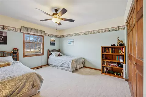 Bedroom - 1805 Brixham Ln, Johnsburg, IL 60051 photo 3 of 4