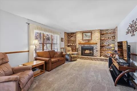 Living - 1805 Brixham Ln, Johnsburg, IL 60051 photo 3 of 3