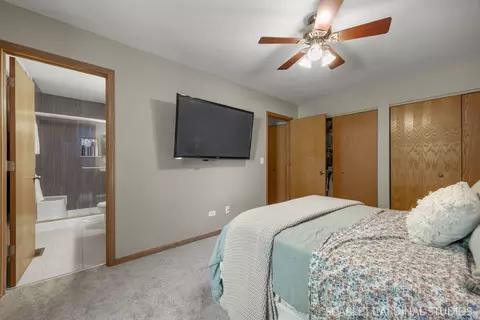 Bedroom - 2801 Crested Butte Trl, Plainfield, IL 60586 photo 2 of 5