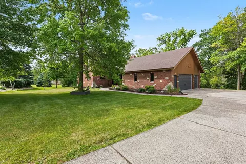 20151 W White Tail Ct, Elwood, IL 60421