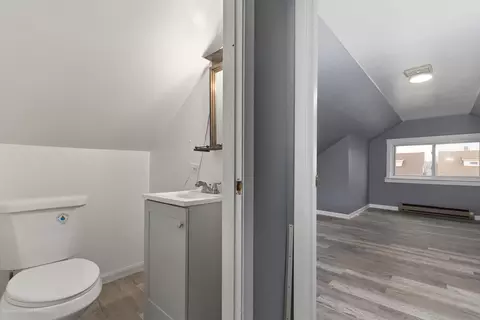 Entry Way - 2714 N Mango Ave, Chicago, IL 60639 photo 2 of 2