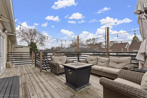 Exterior - 2714 N Mango Ave, Chicago, IL 60639 photo 4 of 8