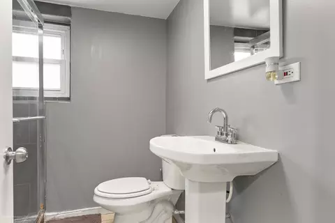 Bath - 2714 N Mango Ave, Chicago, IL 60639 photo 2 of 2