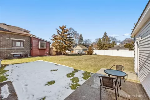 Exterior - 1630 Henry Ave, Des Plaines, IL 60016 photo 2 of 6