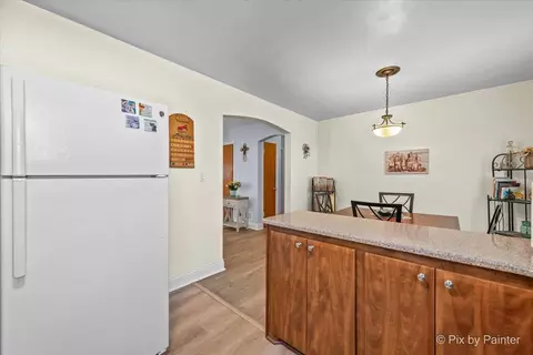 Kitchen - 1630 Henry Ave, Des Plaines, IL 60016 photo 4 of 4