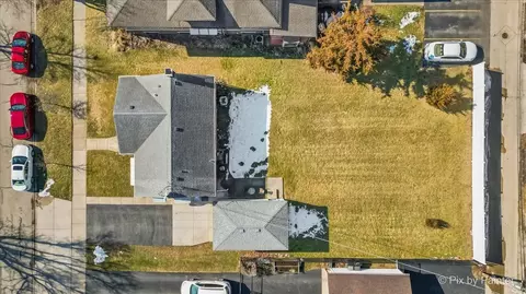 View/Area - 1630 Henry Ave, Des Plaines, IL 60016 photo 1 of 9